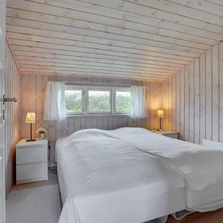 Holiday home Marit - 150m From The Sea In Nw Jutland By Interhome Lokken